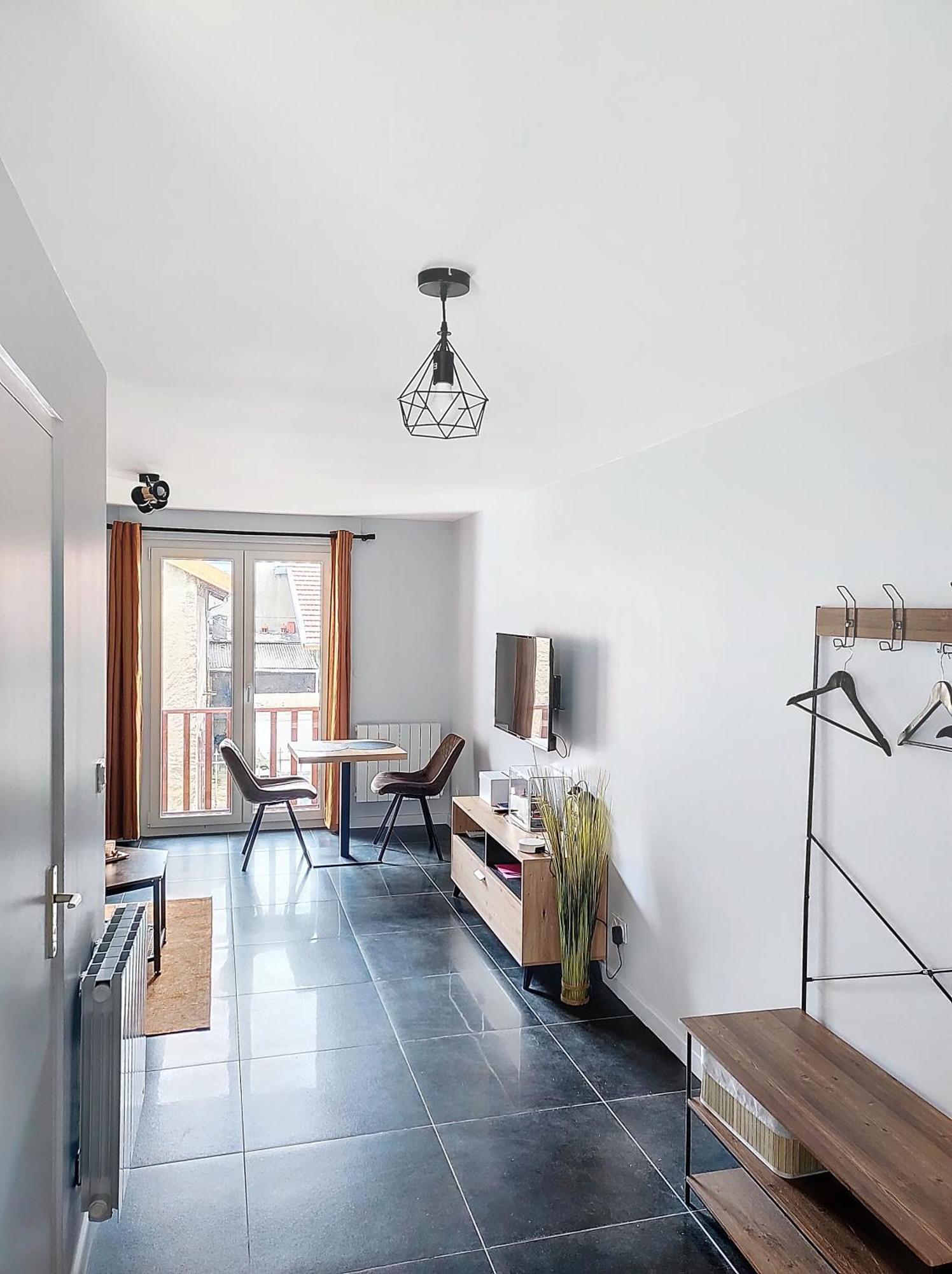 L'Atelier D'Anatole Apartment Oyonnax Exterior photo